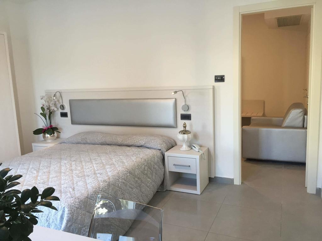 Residence Hotel Albachiara Rimini Eksteriør bilde